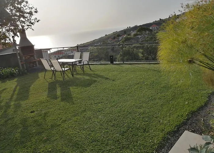 Lucilia's House * Calheta (Madeira)